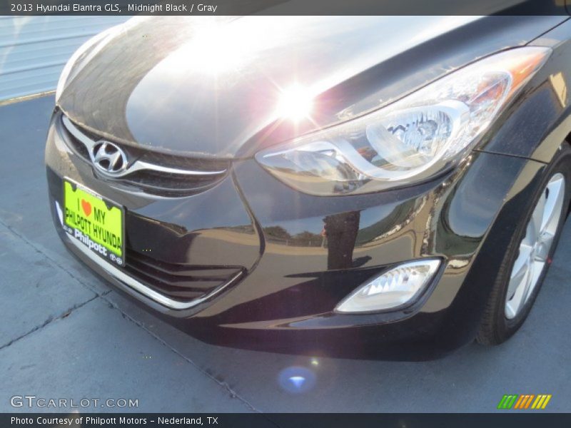 Midnight Black / Gray 2013 Hyundai Elantra GLS