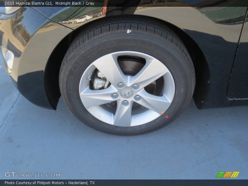 Midnight Black / Gray 2013 Hyundai Elantra GLS