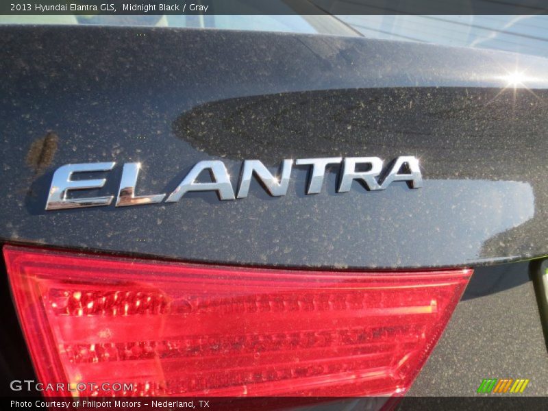 Midnight Black / Gray 2013 Hyundai Elantra GLS
