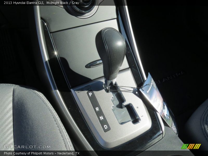 Midnight Black / Gray 2013 Hyundai Elantra GLS