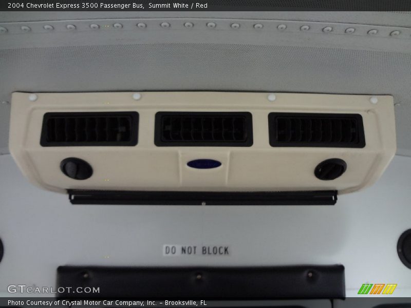 Summit White / Red 2004 Chevrolet Express 3500 Passenger Bus