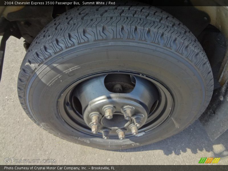 Summit White / Red 2004 Chevrolet Express 3500 Passenger Bus