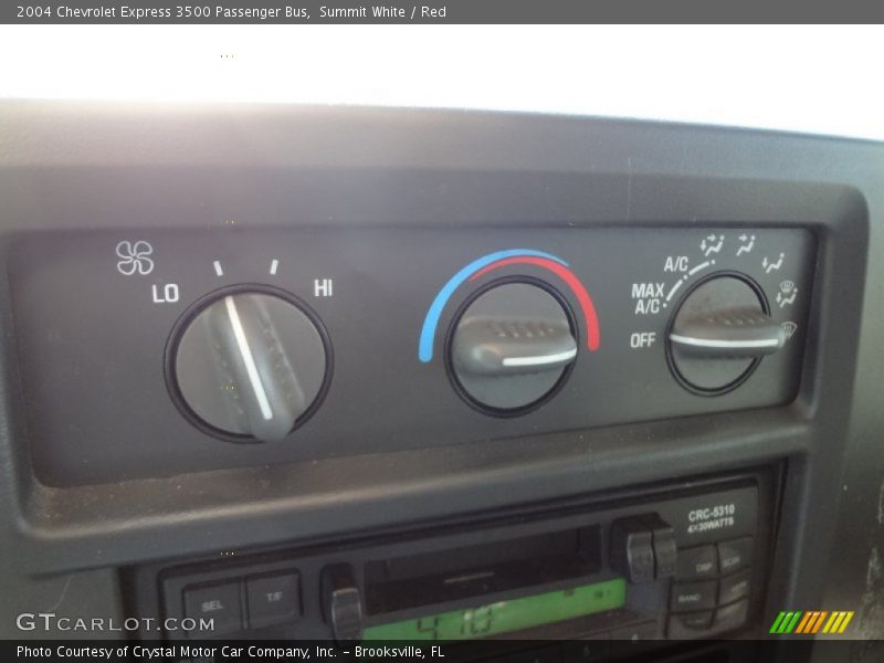 Summit White / Red 2004 Chevrolet Express 3500 Passenger Bus