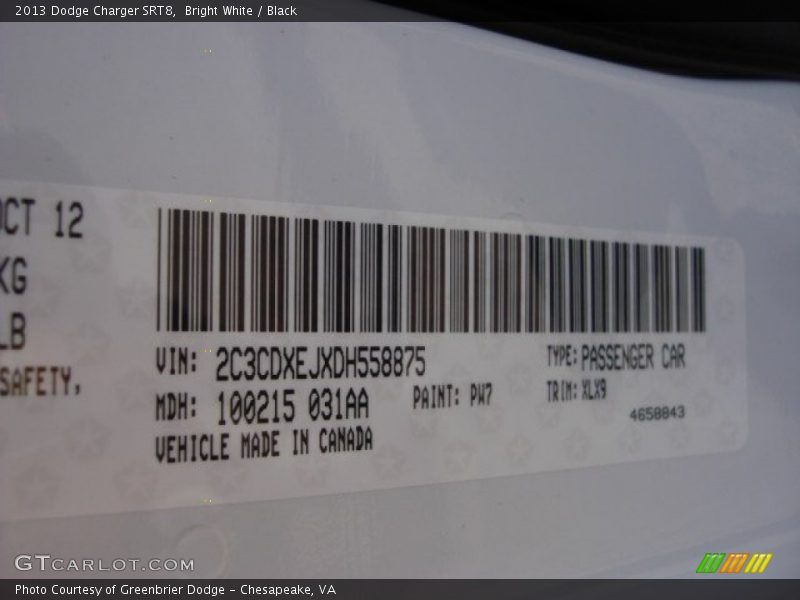 Bright White / Black 2013 Dodge Charger SRT8