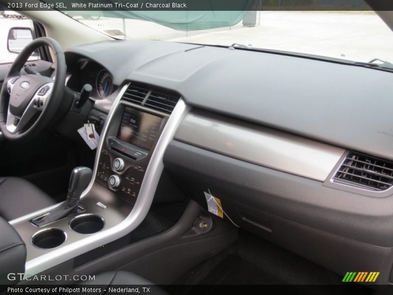 White Platinum Tri-Coat / Charcoal Black 2013 Ford Edge SEL