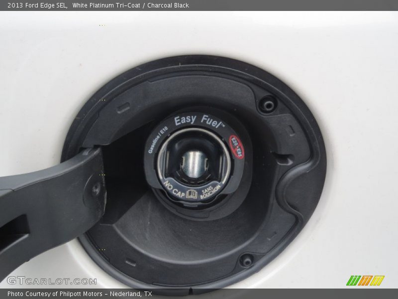 White Platinum Tri-Coat / Charcoal Black 2013 Ford Edge SEL
