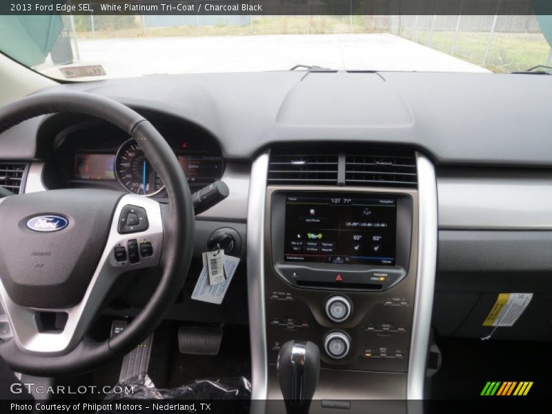 White Platinum Tri-Coat / Charcoal Black 2013 Ford Edge SEL