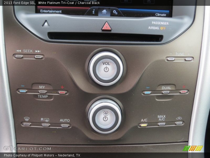 White Platinum Tri-Coat / Charcoal Black 2013 Ford Edge SEL