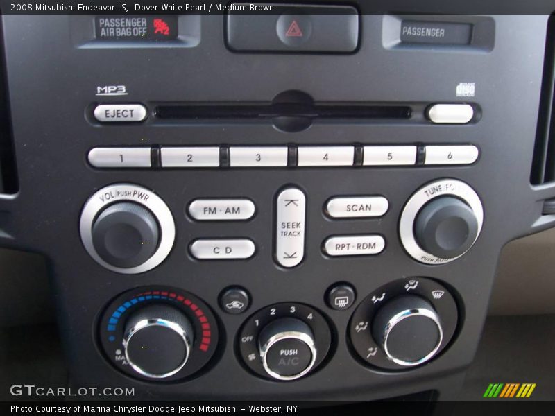 Dover White Pearl / Medium Brown 2008 Mitsubishi Endeavor LS