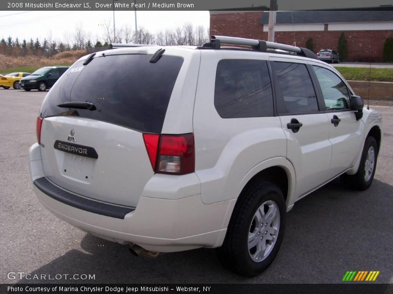 Dover White Pearl / Medium Brown 2008 Mitsubishi Endeavor LS