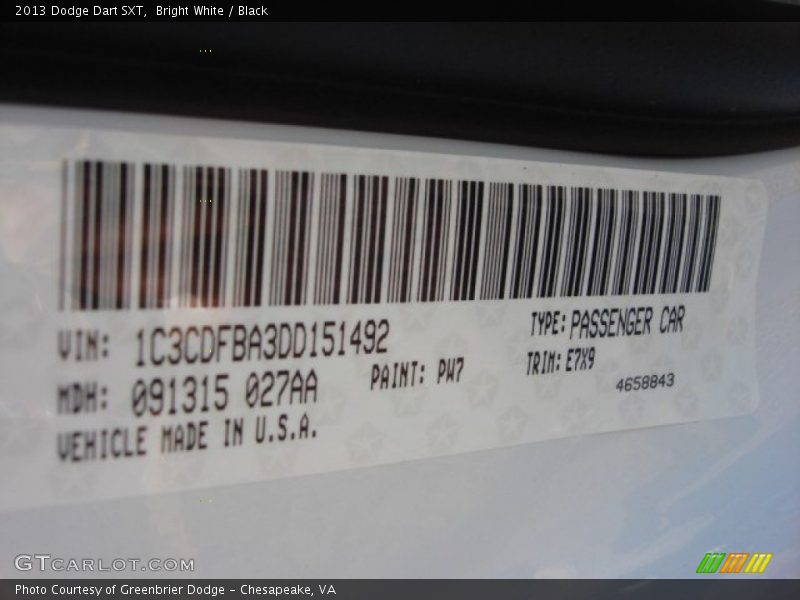 Bright White / Black 2013 Dodge Dart SXT