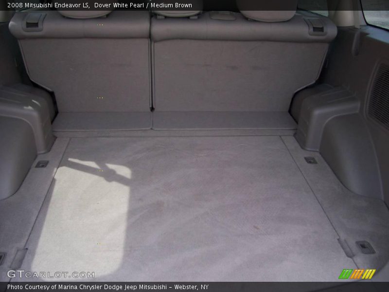 Dover White Pearl / Medium Brown 2008 Mitsubishi Endeavor LS