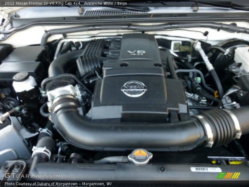 Avalanche White / Beige 2012 Nissan Frontier SV V6 King Cab 4x4