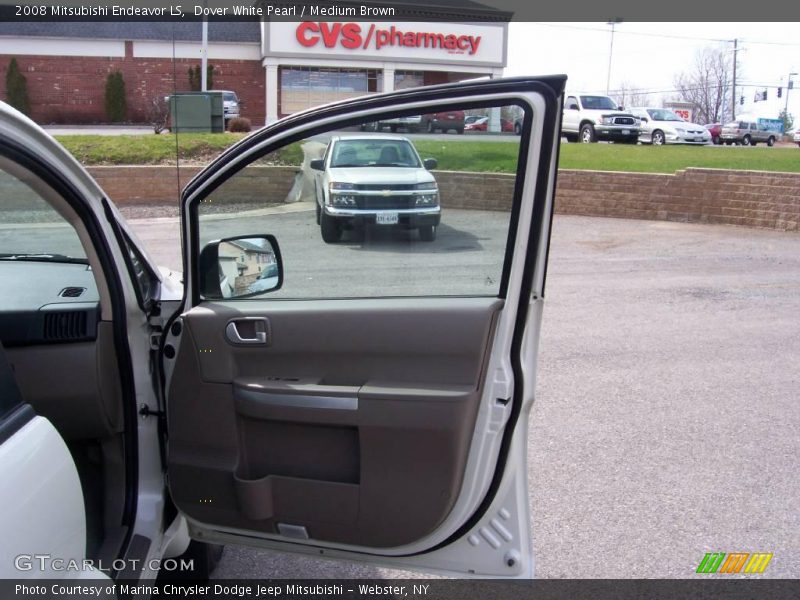 Dover White Pearl / Medium Brown 2008 Mitsubishi Endeavor LS