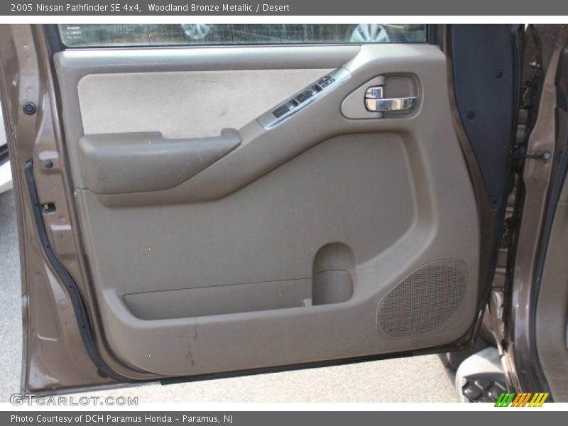 Woodland Bronze Metallic / Desert 2005 Nissan Pathfinder SE 4x4