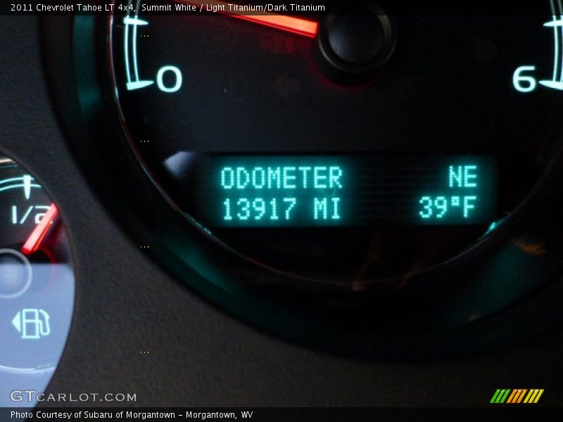 Summit White / Light Titanium/Dark Titanium 2011 Chevrolet Tahoe LT 4x4