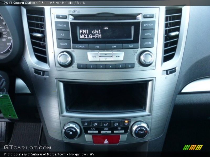 Ice Silver Metallic / Black 2013 Subaru Outback 2.5i