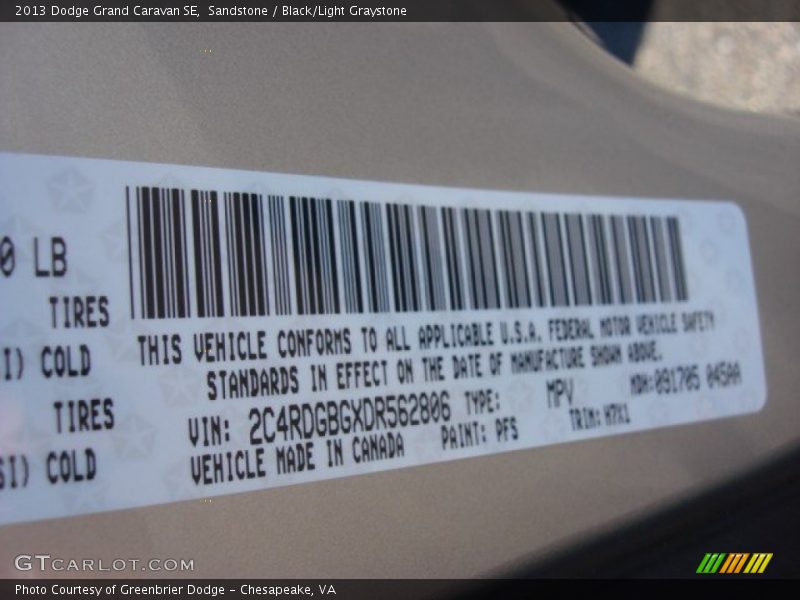 Sandstone / Black/Light Graystone 2013 Dodge Grand Caravan SE