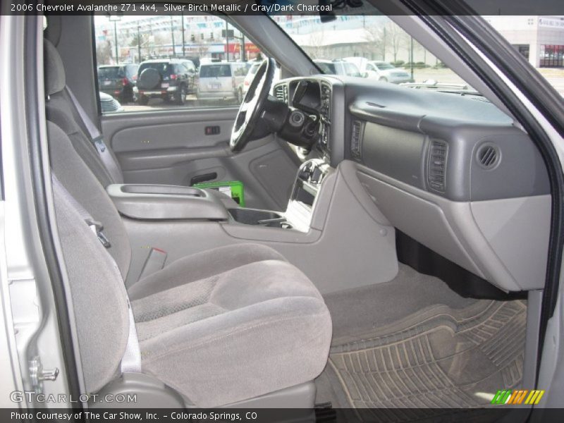 Silver Birch Metallic / Gray/Dark Charcoal 2006 Chevrolet Avalanche Z71 4x4