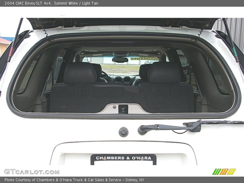 Summit White / Light Tan 2004 GMC Envoy SLT 4x4