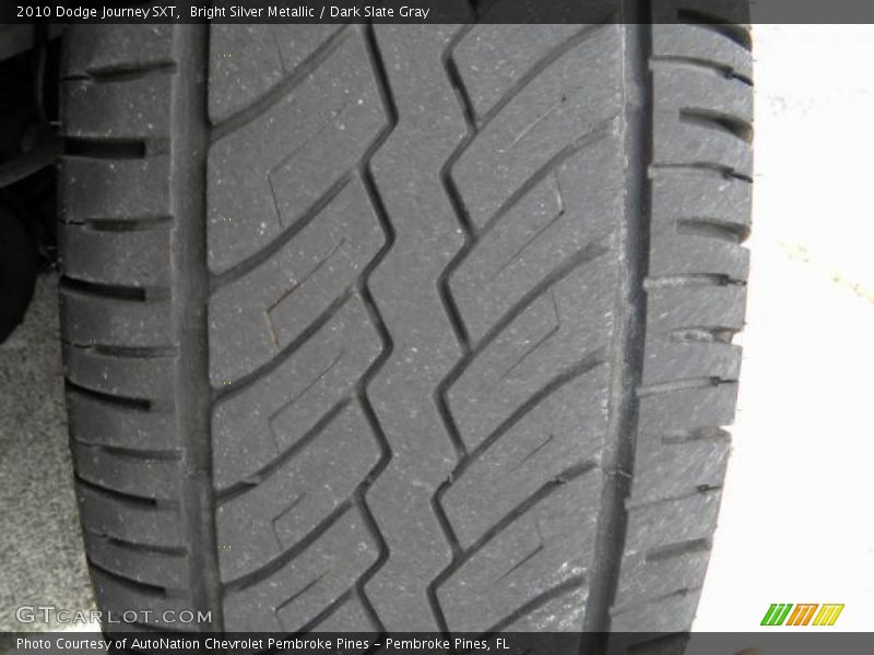 Bright Silver Metallic / Dark Slate Gray 2010 Dodge Journey SXT