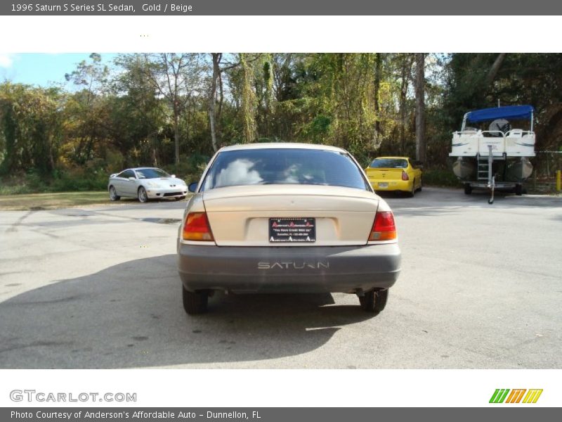 Gold / Beige 1996 Saturn S Series SL Sedan