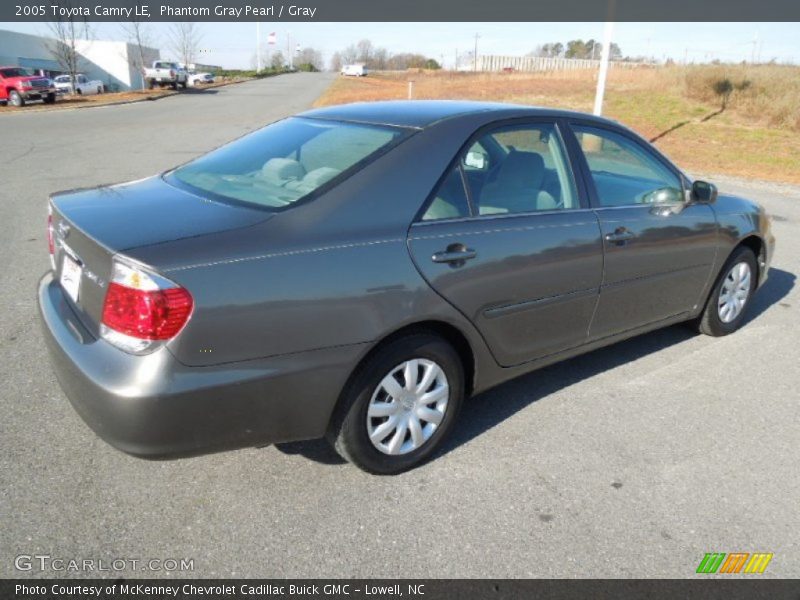 Phantom Gray Pearl / Gray 2005 Toyota Camry LE