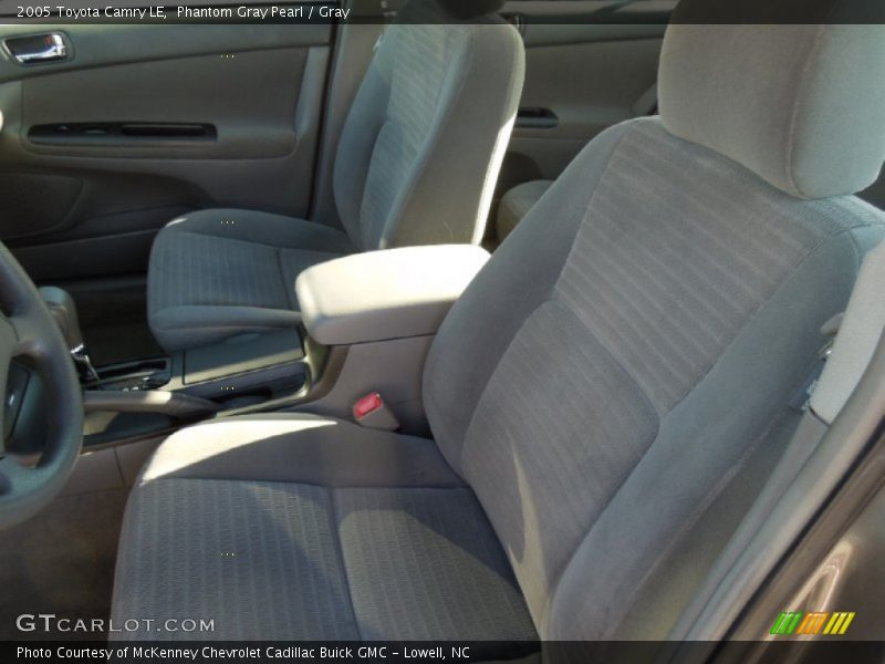 Phantom Gray Pearl / Gray 2005 Toyota Camry LE