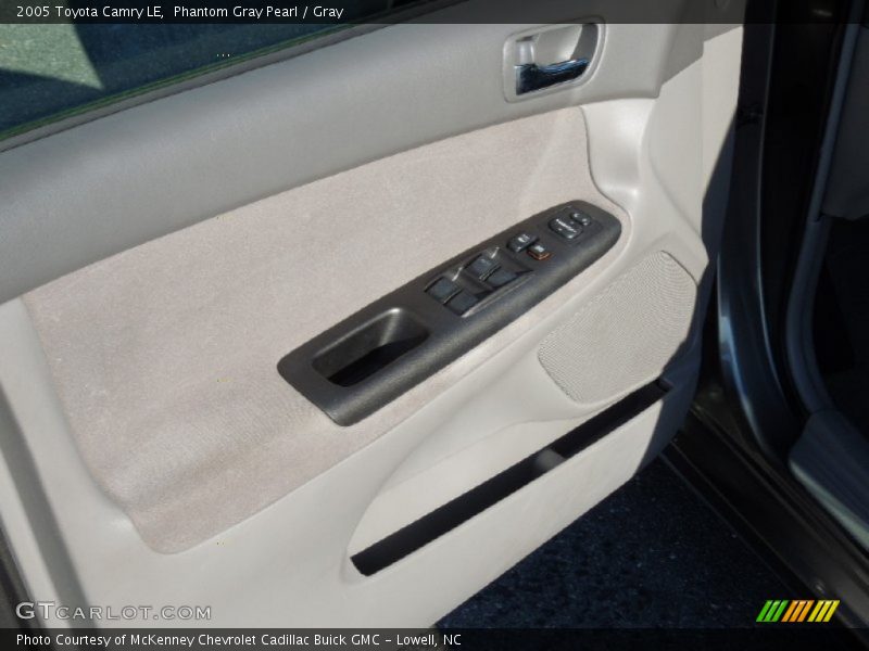 Phantom Gray Pearl / Gray 2005 Toyota Camry LE