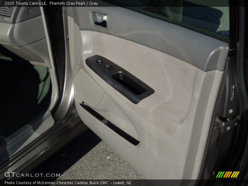 Phantom Gray Pearl / Gray 2005 Toyota Camry LE