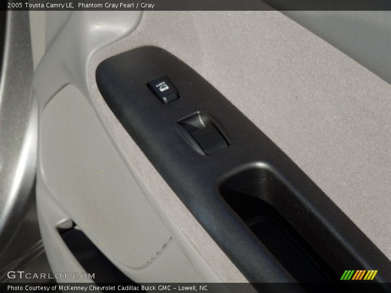 Phantom Gray Pearl / Gray 2005 Toyota Camry LE