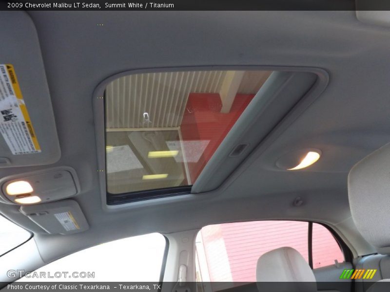 Summit White / Titanium 2009 Chevrolet Malibu LT Sedan