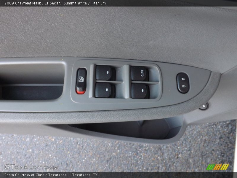Summit White / Titanium 2009 Chevrolet Malibu LT Sedan