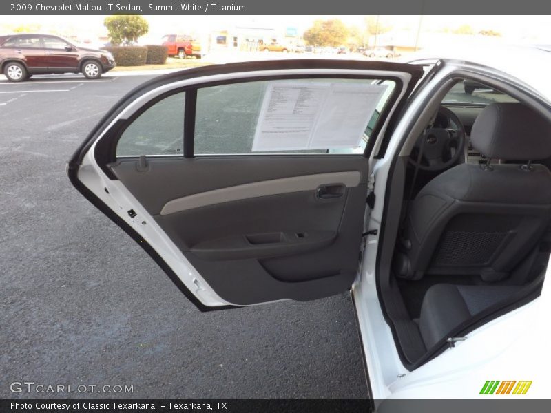 Summit White / Titanium 2009 Chevrolet Malibu LT Sedan