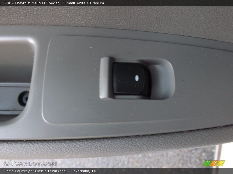 Summit White / Titanium 2009 Chevrolet Malibu LT Sedan