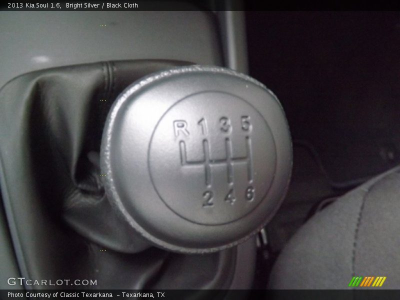 Bright Silver / Black Cloth 2013 Kia Soul 1.6