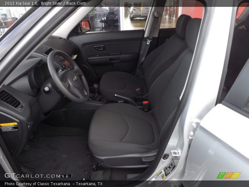 Bright Silver / Black Cloth 2013 Kia Soul 1.6