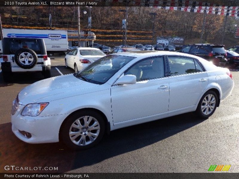 Blizzard White Pearl / Ivory 2010 Toyota Avalon XLS