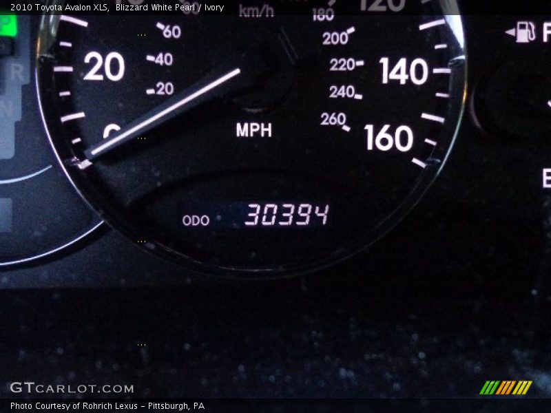 Blizzard White Pearl / Ivory 2010 Toyota Avalon XLS