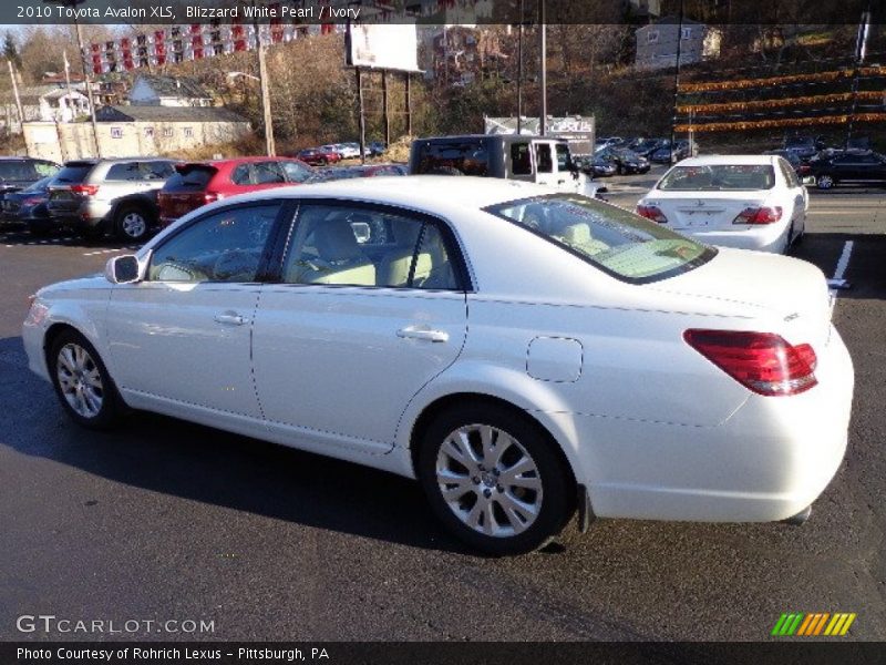 Blizzard White Pearl / Ivory 2010 Toyota Avalon XLS