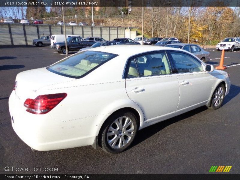 Blizzard White Pearl / Ivory 2010 Toyota Avalon XLS