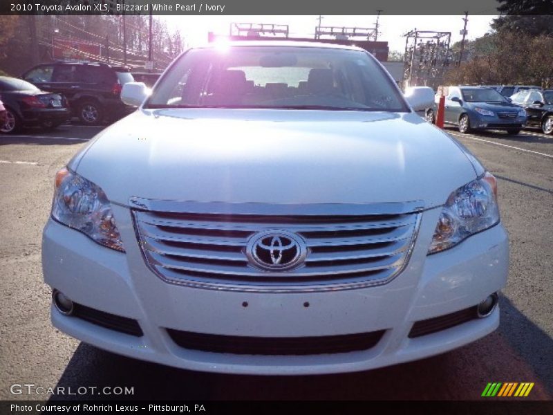 Blizzard White Pearl / Ivory 2010 Toyota Avalon XLS