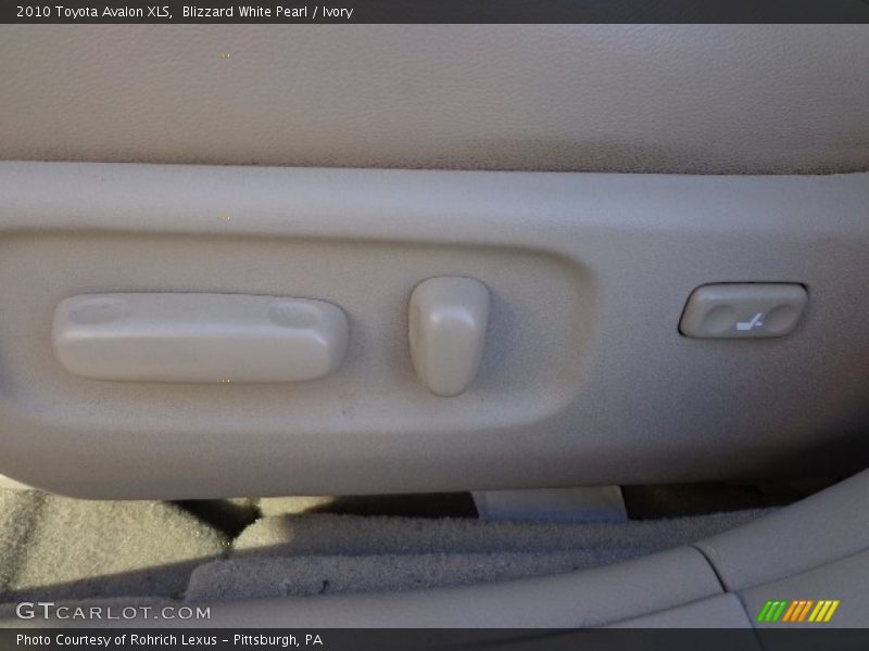 Blizzard White Pearl / Ivory 2010 Toyota Avalon XLS