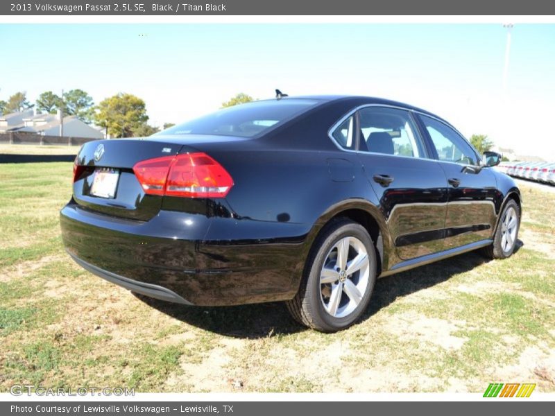 Black / Titan Black 2013 Volkswagen Passat 2.5L SE