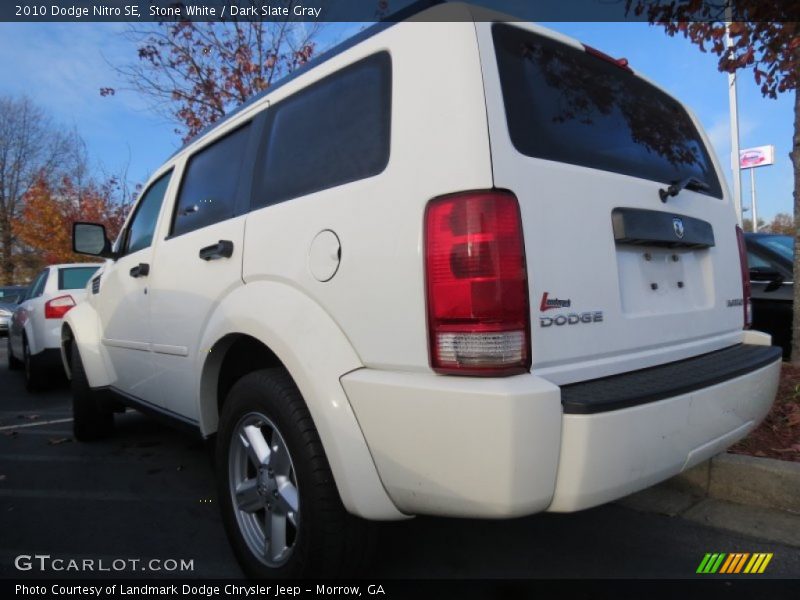 Stone White / Dark Slate Gray 2010 Dodge Nitro SE