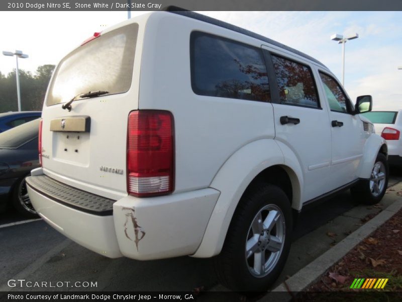 Stone White / Dark Slate Gray 2010 Dodge Nitro SE