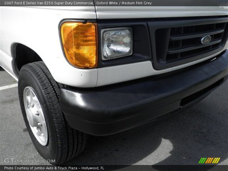 Oxford White / Medium Flint Grey 2007 Ford E Series Van E350 Super Duty Commercial