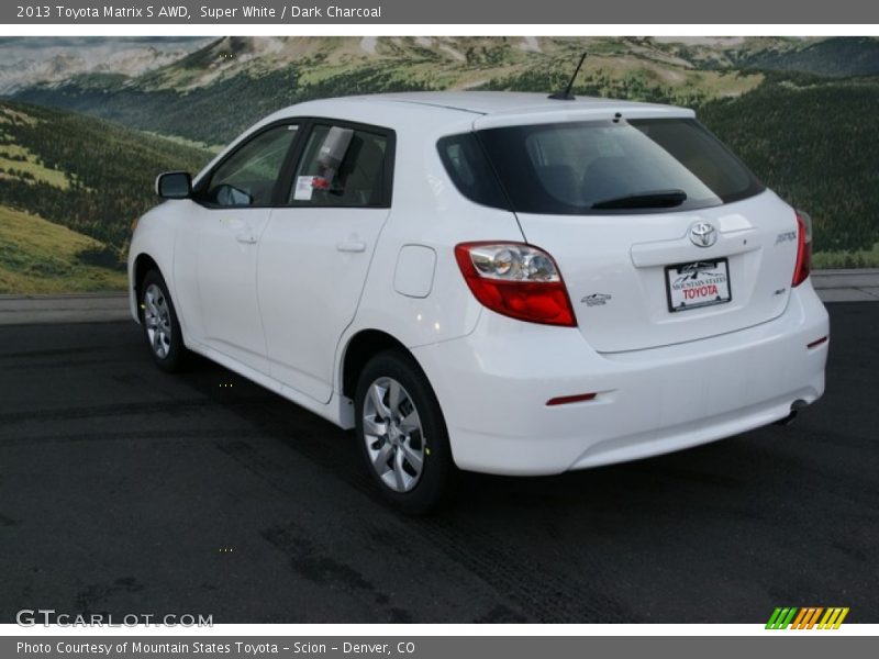 Super White / Dark Charcoal 2013 Toyota Matrix S AWD