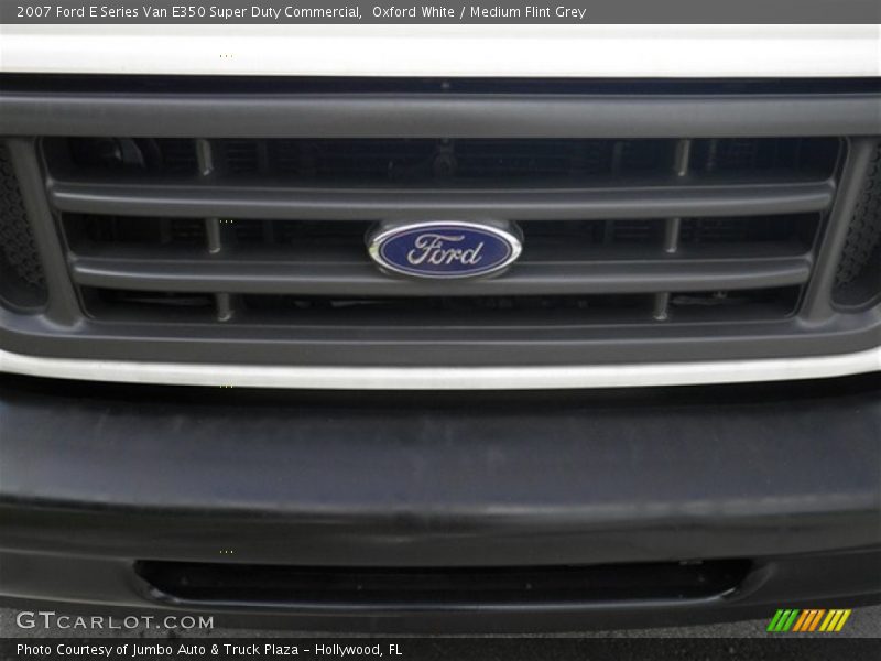 Oxford White / Medium Flint Grey 2007 Ford E Series Van E350 Super Duty Commercial