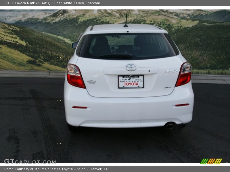 Super White / Dark Charcoal 2013 Toyota Matrix S AWD